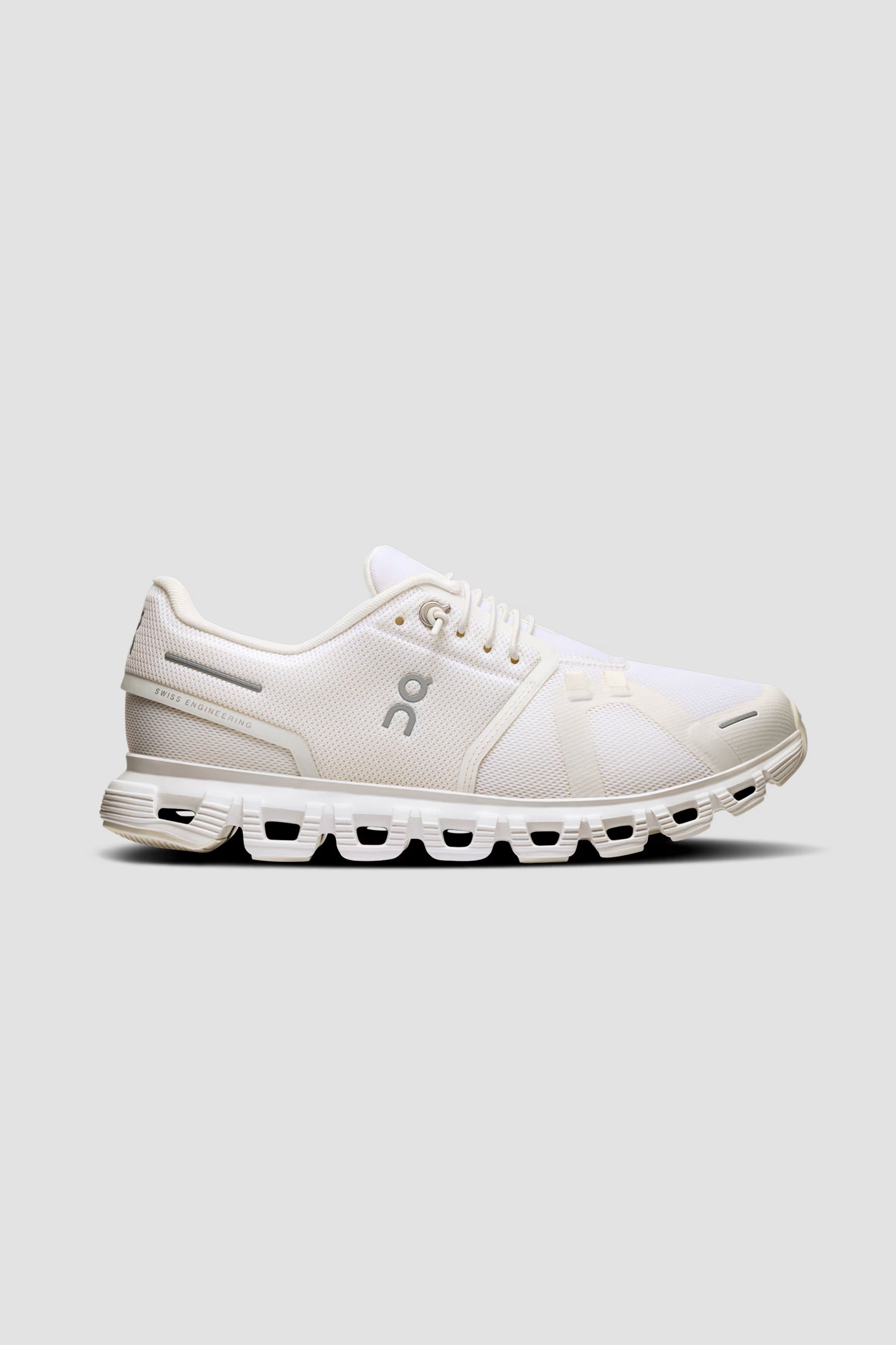 ON Women's Cloud 6